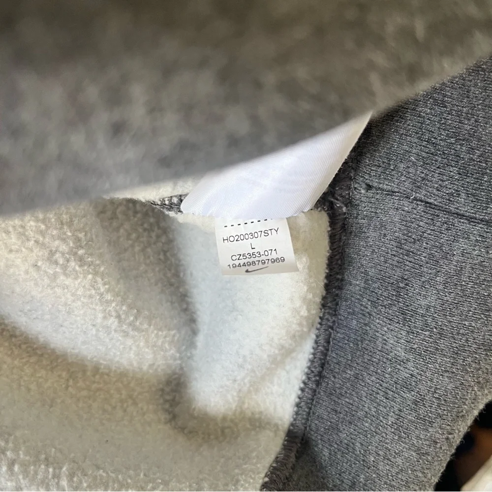 Nike NikeLab NRG Solo Swoosh Washed Crewneck Sweatshirt CZ5353-071 Size L Grey